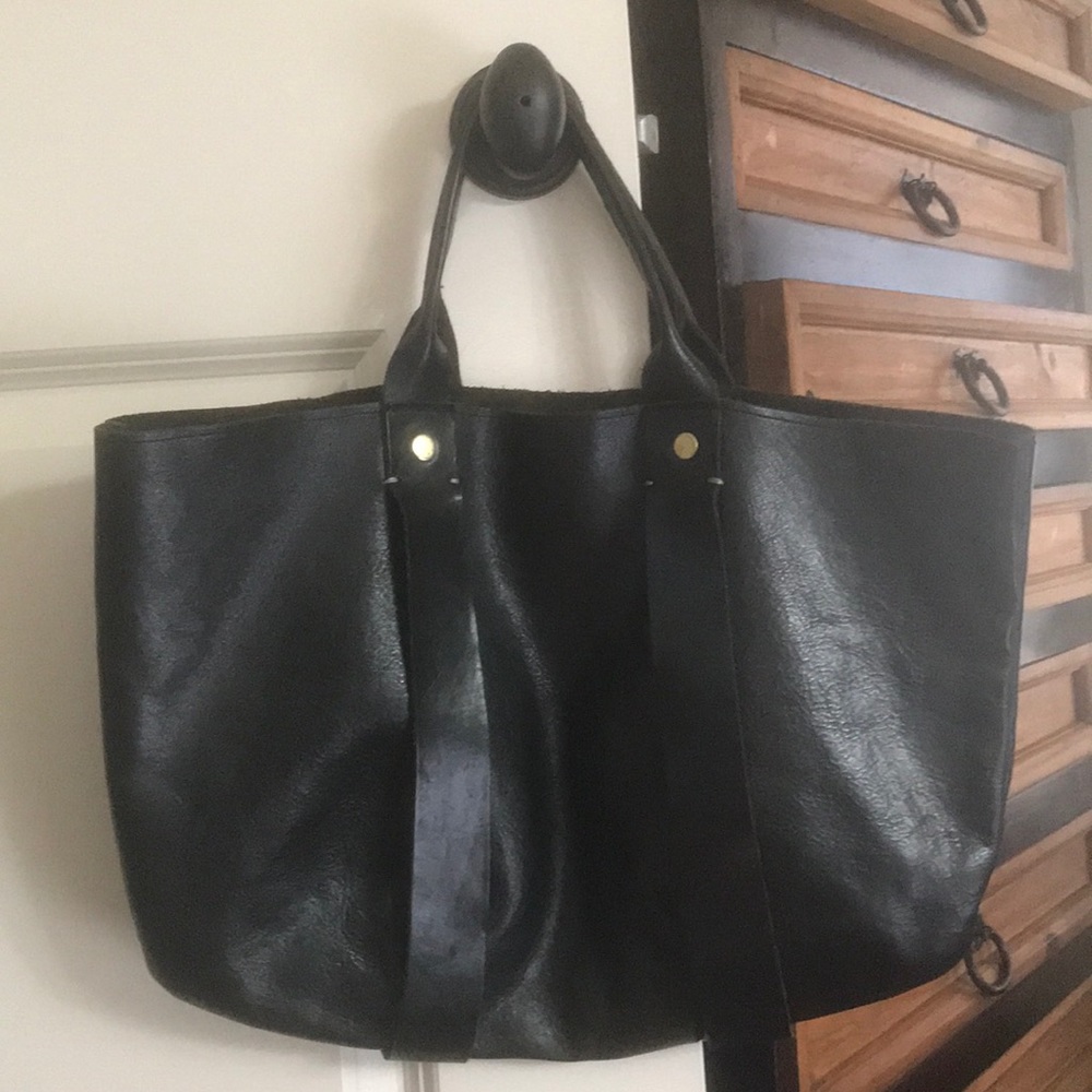 Clare V. Black Trop!